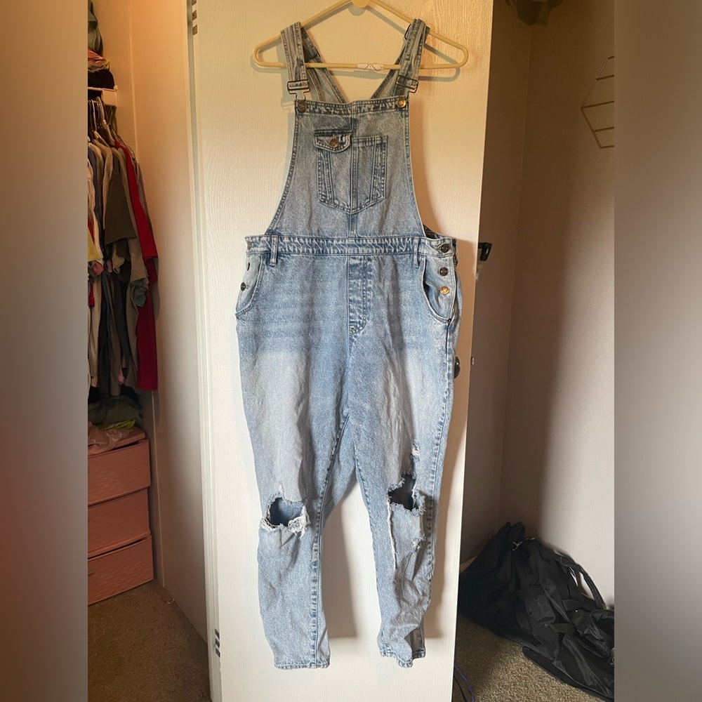 Super cute overalls
